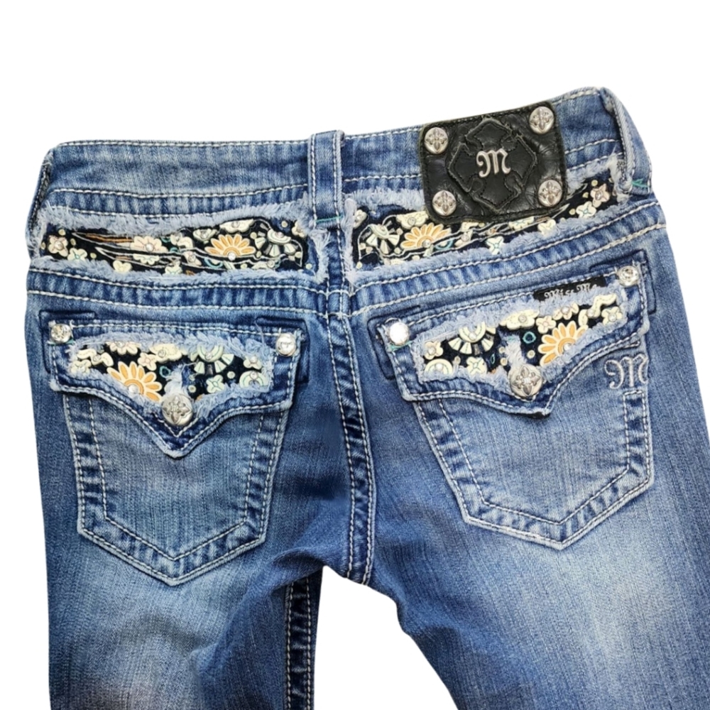 Miss Me Capris - Picture 4 of 5